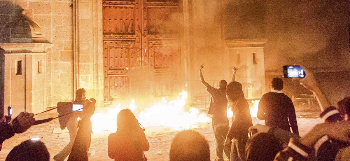 Protest in Mexico City, Nov 22, 2014